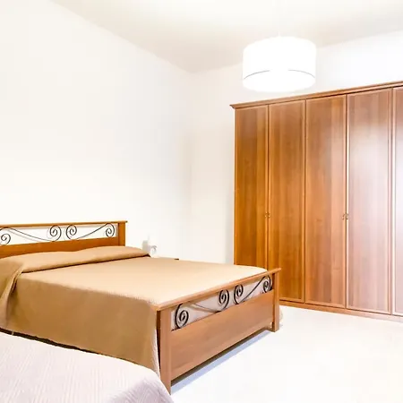 Nyaraló La Curte Dellu Pippi Niuru *