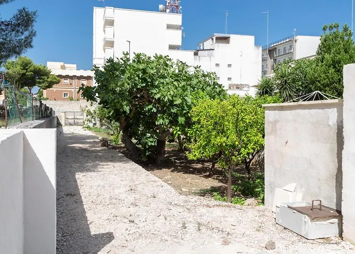 בית נופש La Curte Dellu Pippi Niuru לצ'ה